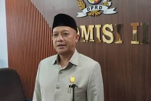 Ketua Komisi II DPRD Kota Pekanbaru, Zainal Arifin (foto/int)